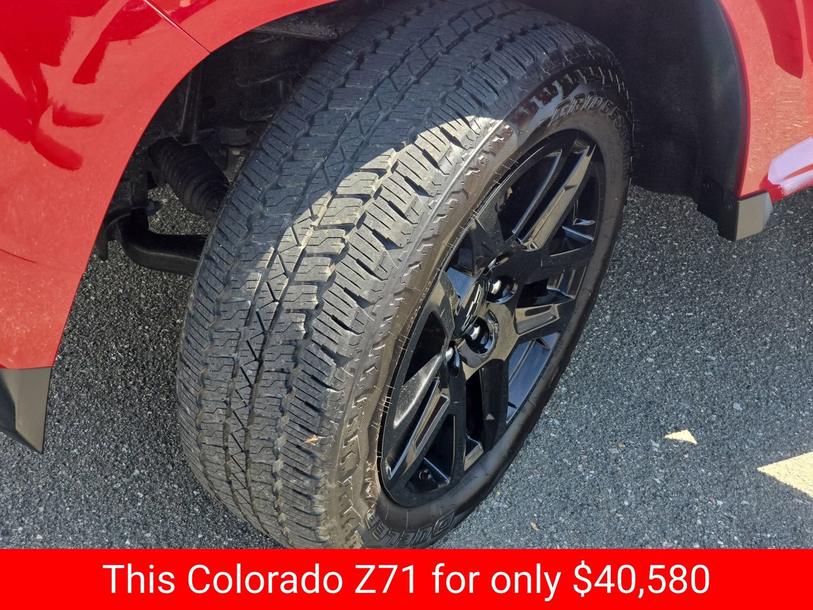 Used 2025 Chevrolet Colorado Z71 w/ Z71 Convenience Package 2 AWD/4WD image 37