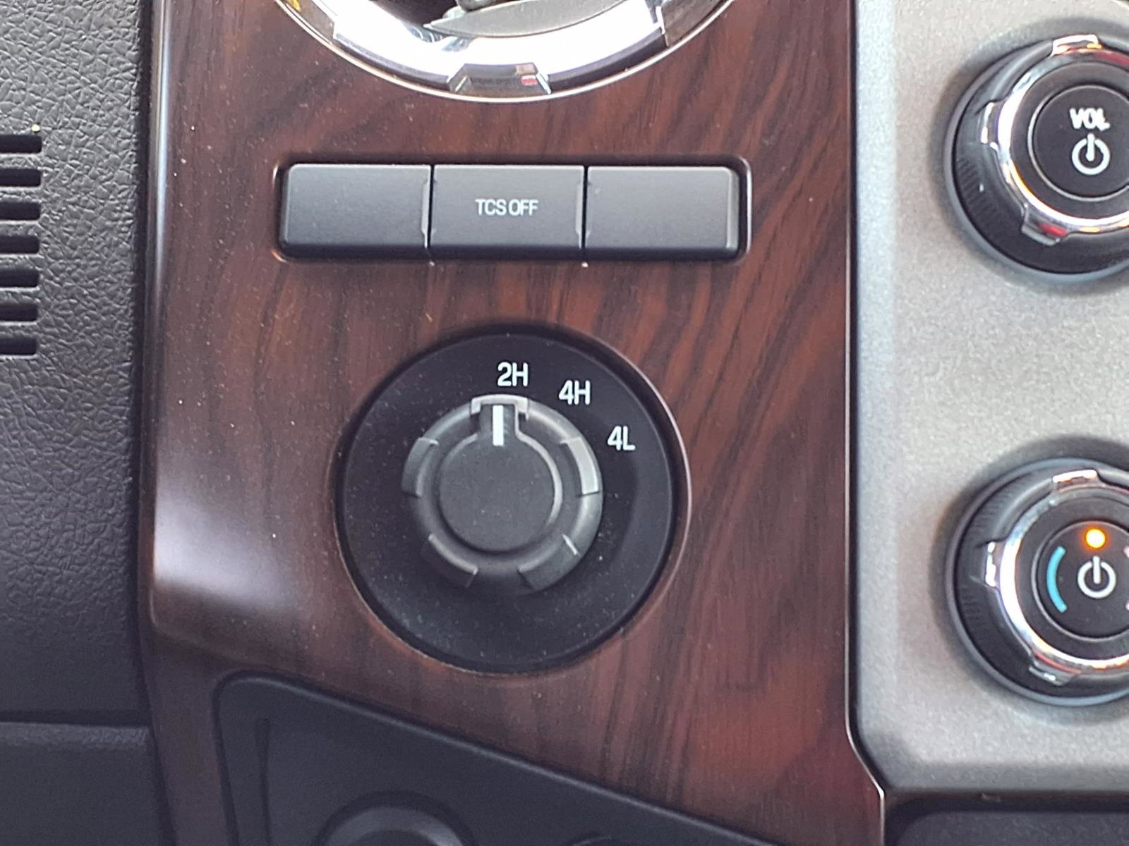 Used 2016 Ford F350 Lariat w/ Lariat Ultimate Package image 20