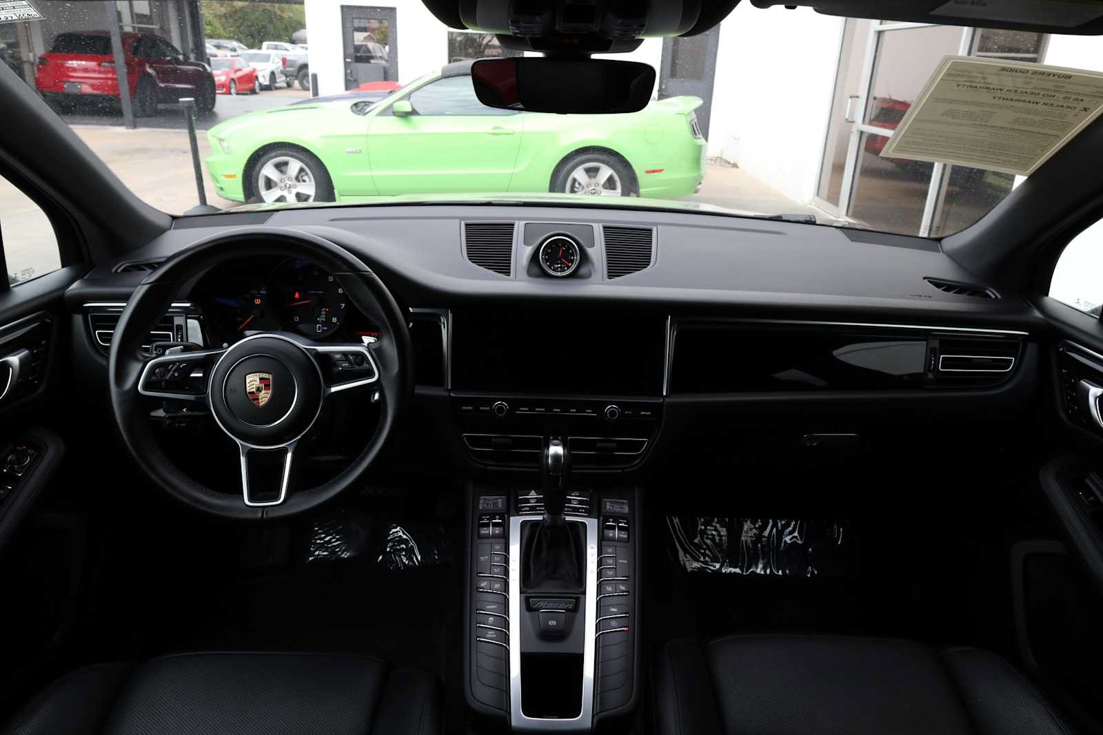 Used 2021 Porsche Macan AWD/4WD image 14