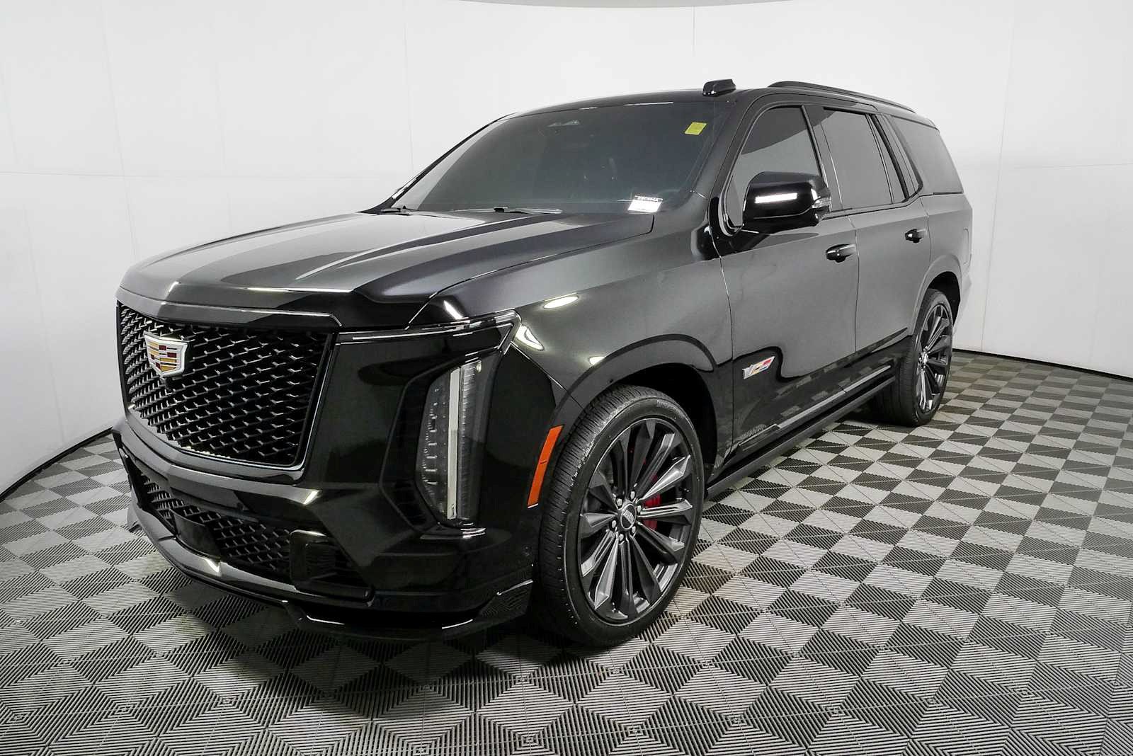 Certified 2025 Cadillac Escalade V AWD/4WD image 29