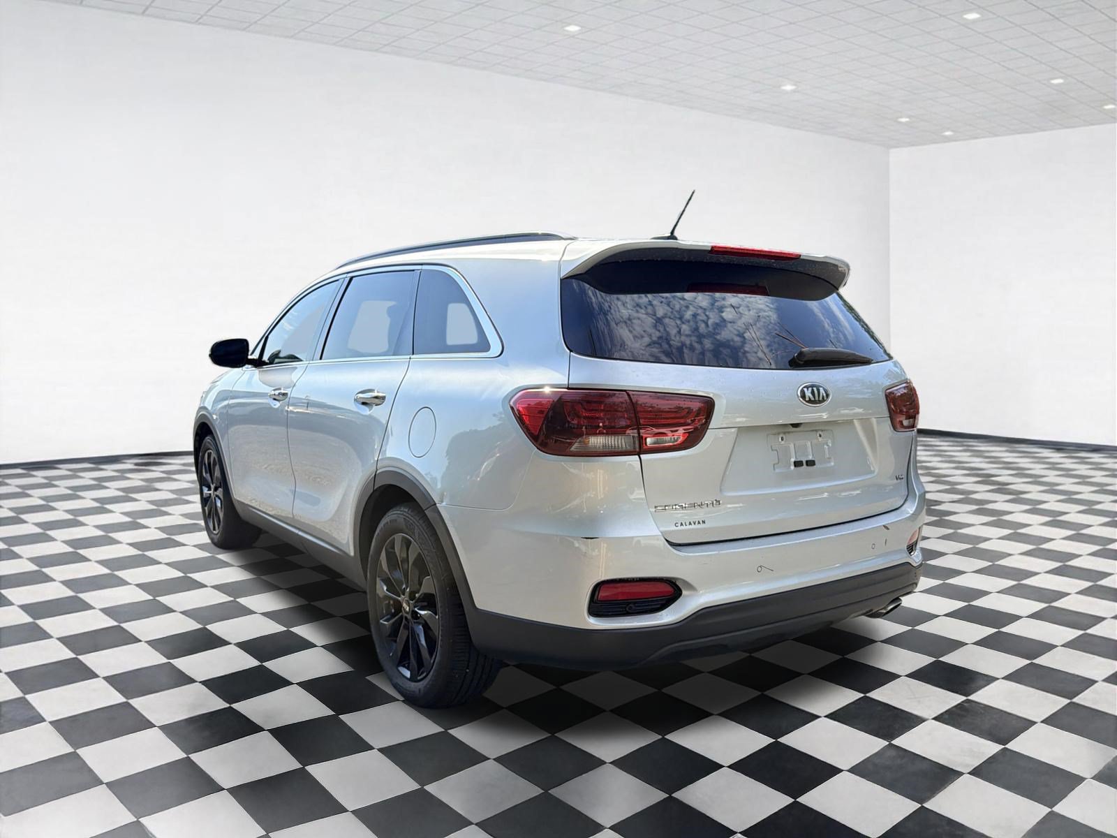 Used 2020 Kia Sorento S FWD image 6