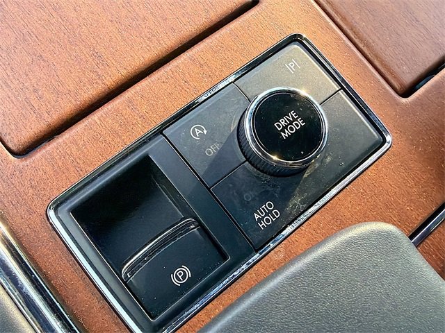 Used 2024 Lincoln Navigator Black Label image 32