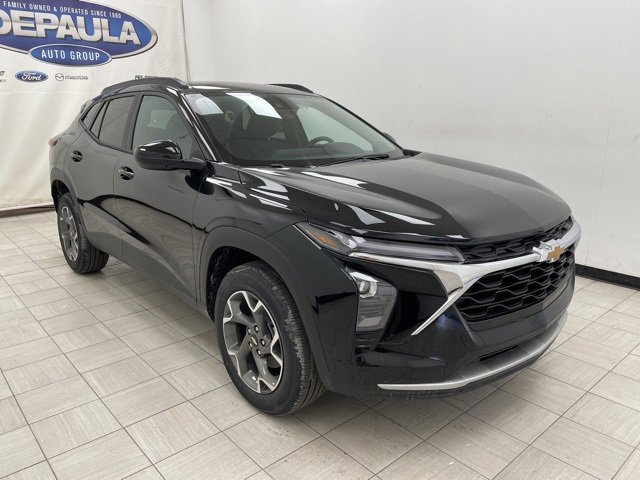 New 2025 Chevrolet Trax LT w/ Driver Confidence Package
