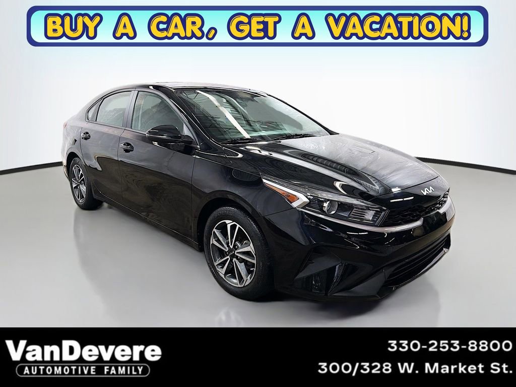 Used 2023 Kia Forte LXS w/ LXS Technology Package FWD image 1
