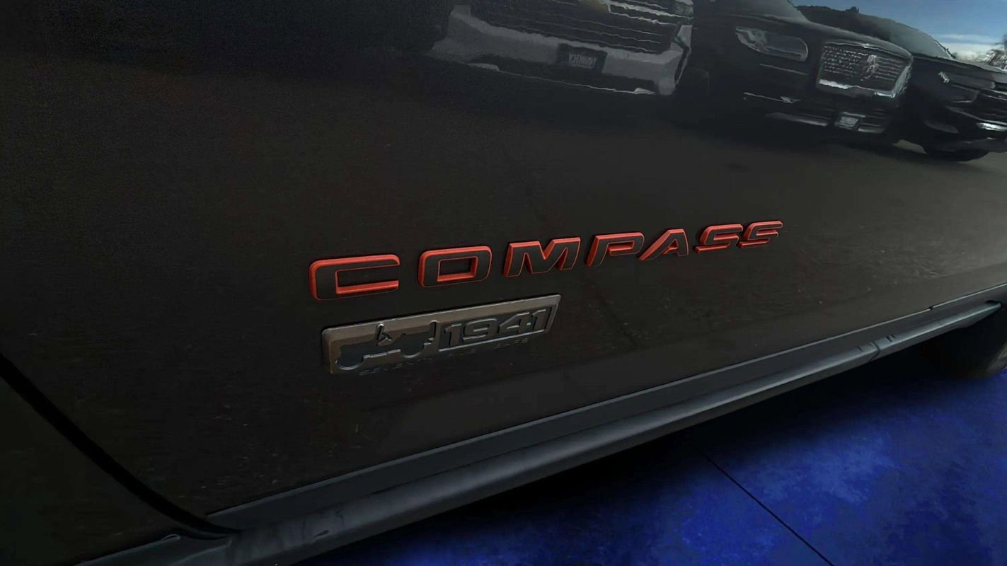 Used 2016 Jeep Compass 75th Anniversary w/ Power Value Group image 20