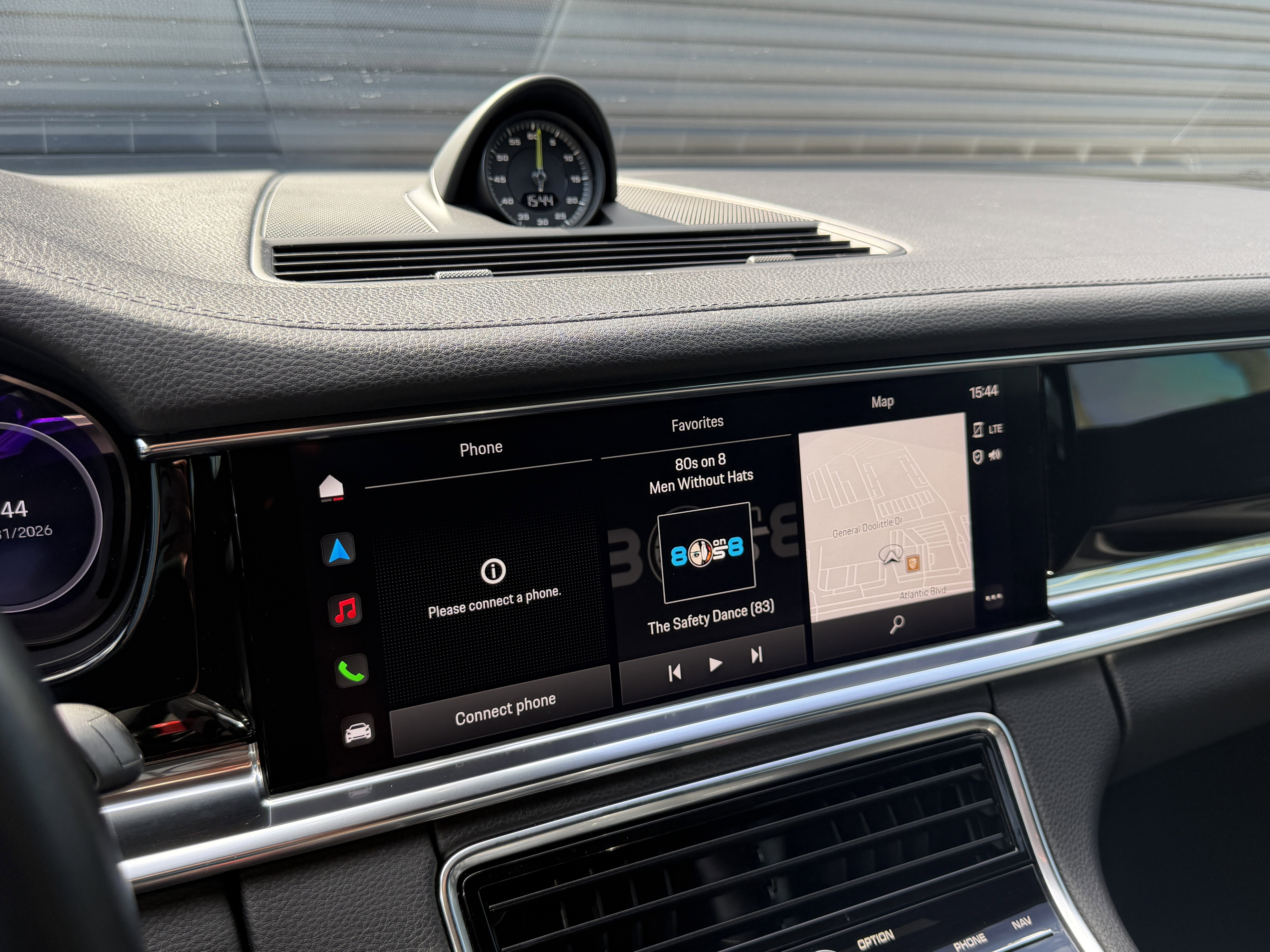 Certified 2022 Porsche Panamera 4S image 27