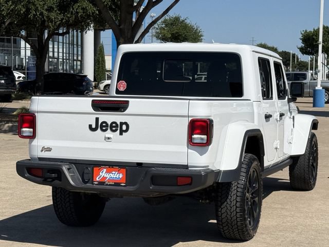 Used 2025 Jeep Gladiator Sport AWD/4WD image 5