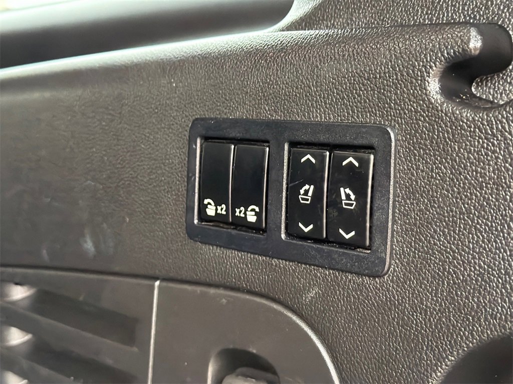 Used 2020 Cadillac Escalade ESV Luxury image 10