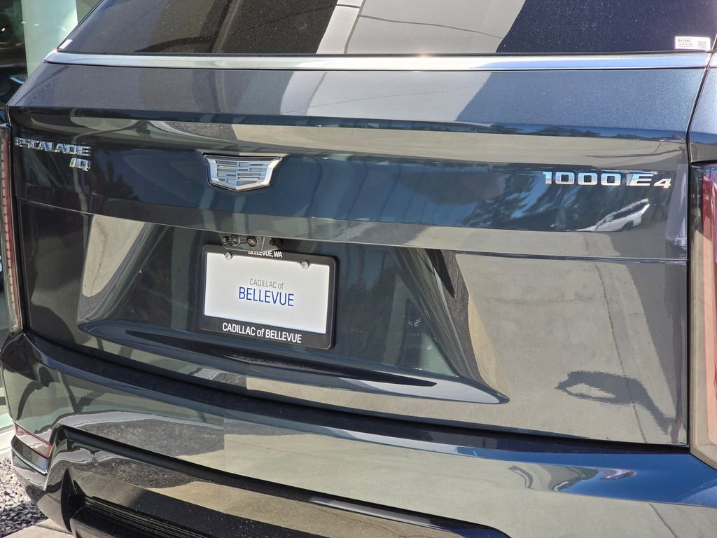 New 2025 Cadillac Escalade IQ Luxury 2 image 14