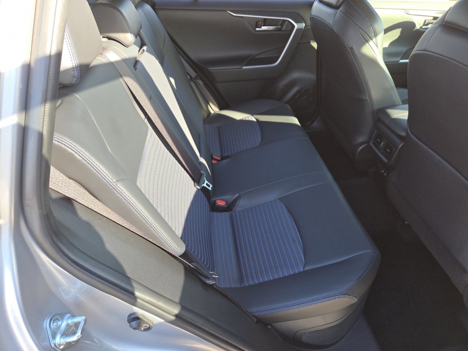 Used 2020 Toyota RAV4 XSE image 20