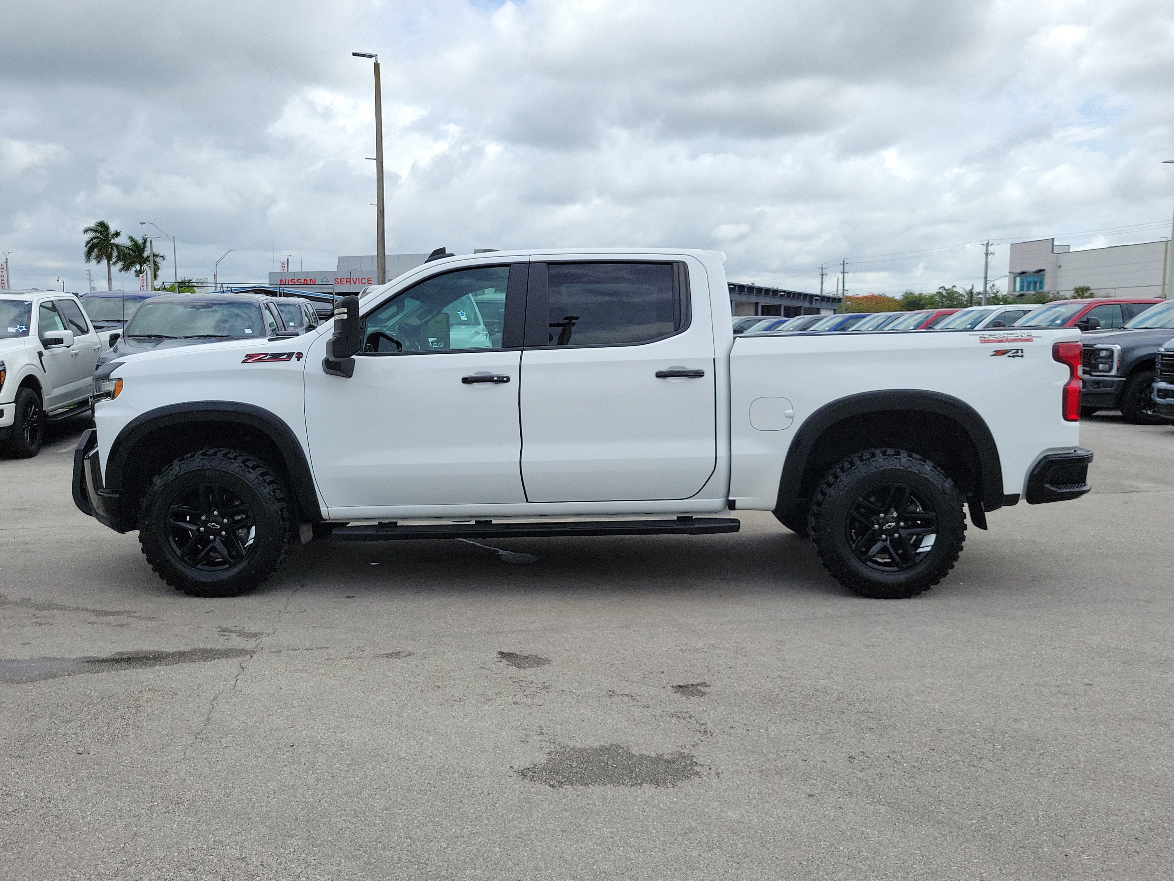 Used 2021 Chevrolet Silverado 1500 LT Trail Boss AWD/4WD image 8
