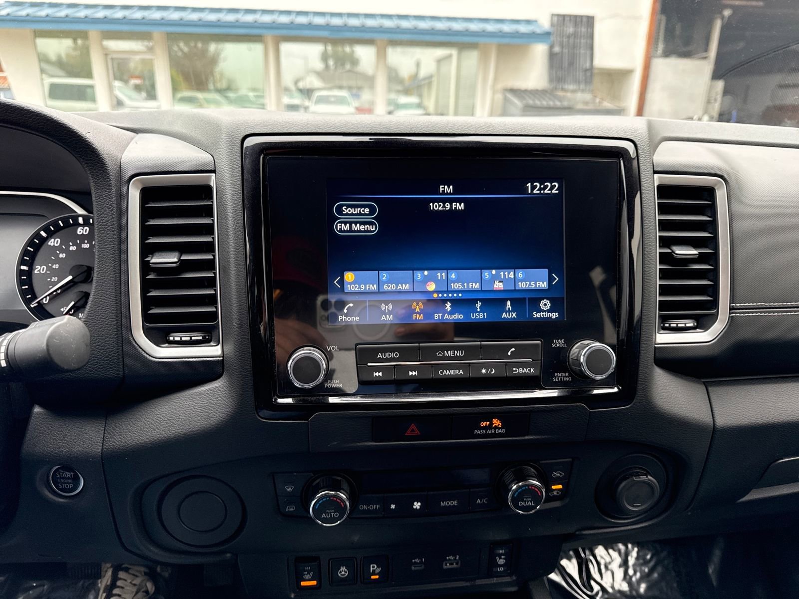 Used 2023 Nissan Frontier SV w/ SV Convenience Package image 18