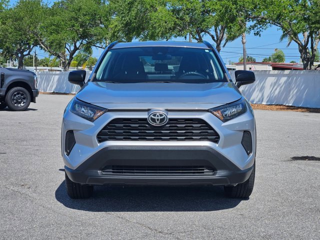 Used 2021 Toyota RAV4 LE FWD image 2