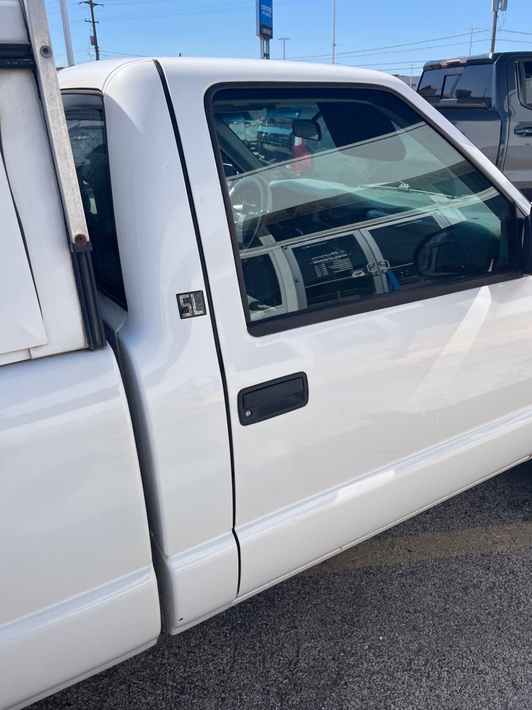 Used 2001 GMC Sonoma SL w/ Convenience Pkg RWD image 13