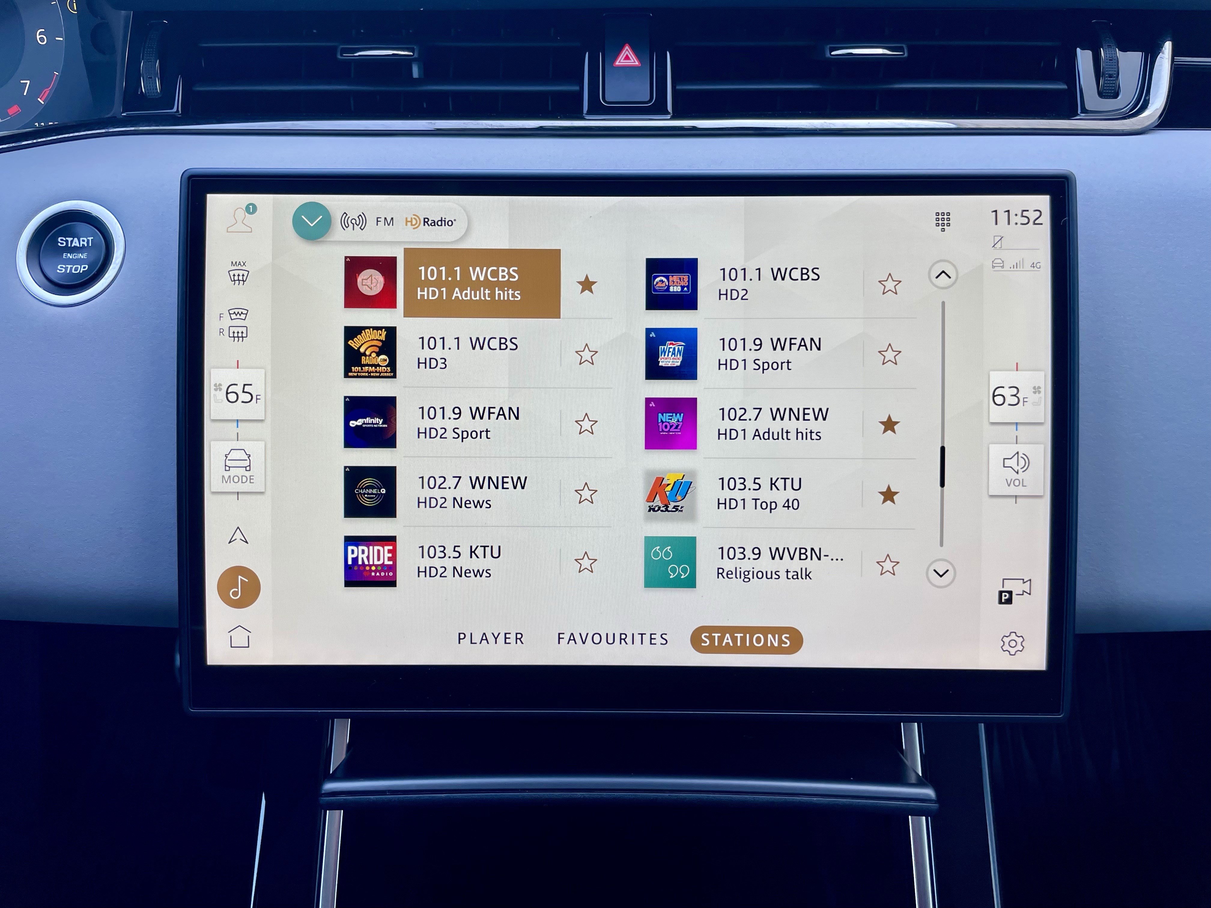 Used 2024 Land Rover Range Rover Evoque Dynamic SE image 29