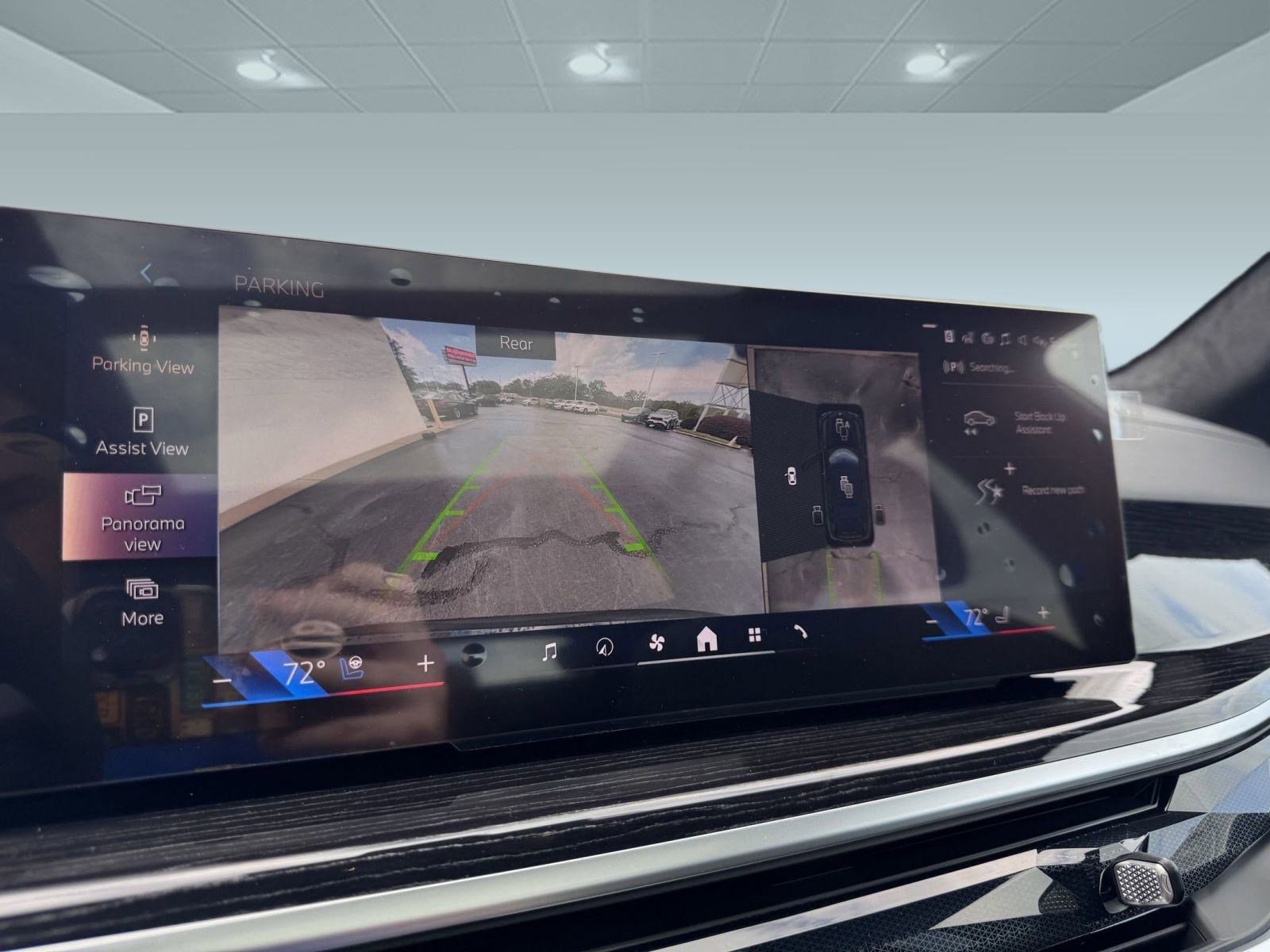 Used 2026 BMW X7 xDrive40i w/ Executive Package image 30