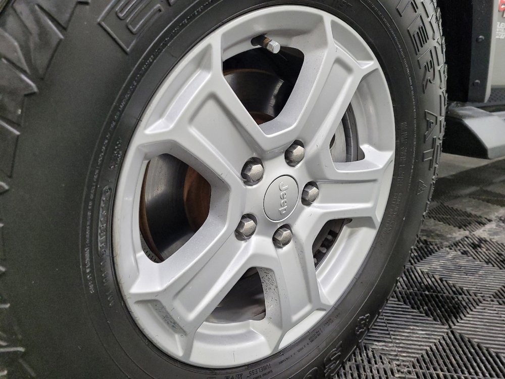 Used 2018 Jeep Wrangler Unlimited Sport S image 31