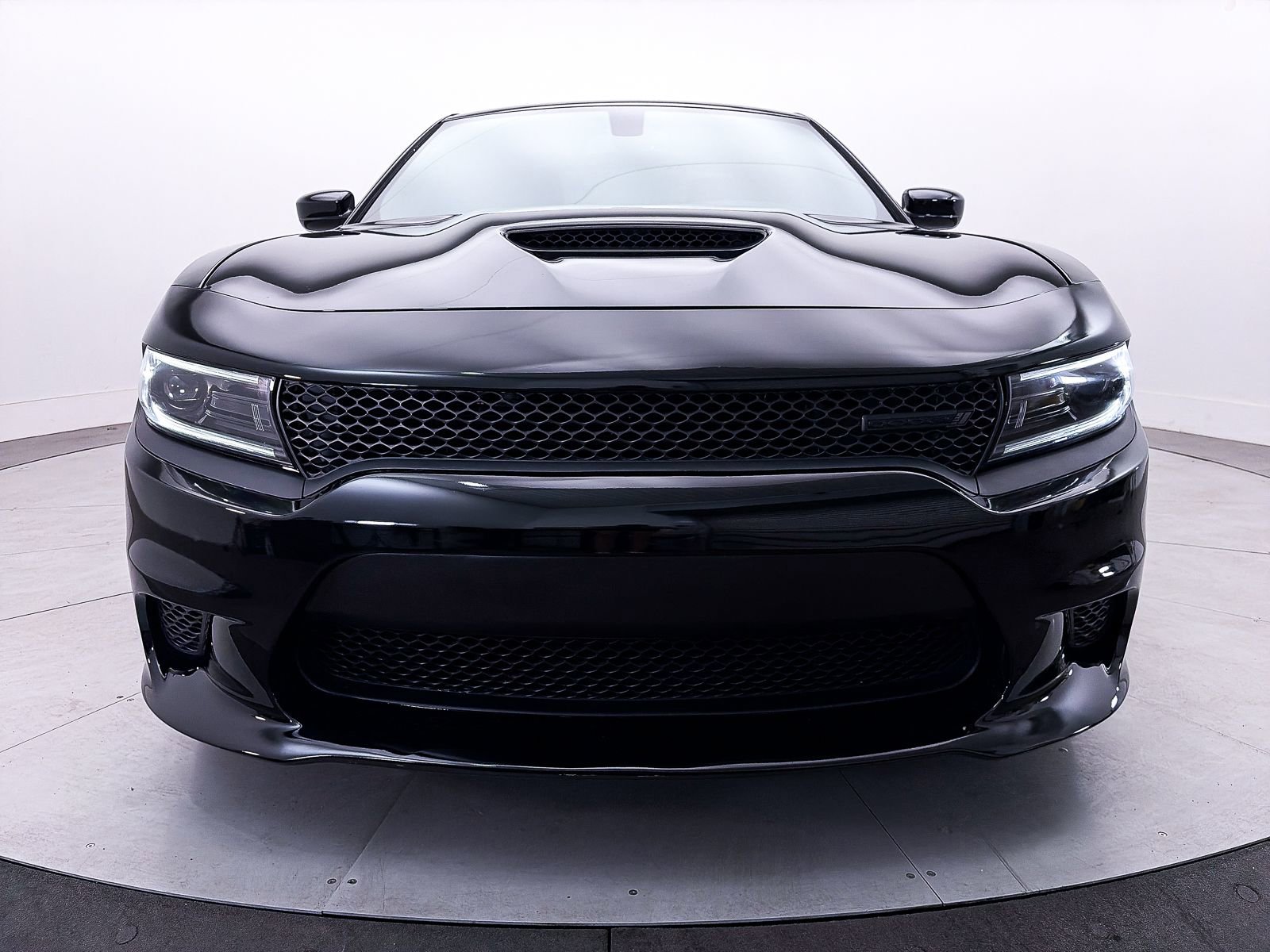 Used 2023 Dodge Charger R/T w/ Blacktop Package RWD image 11