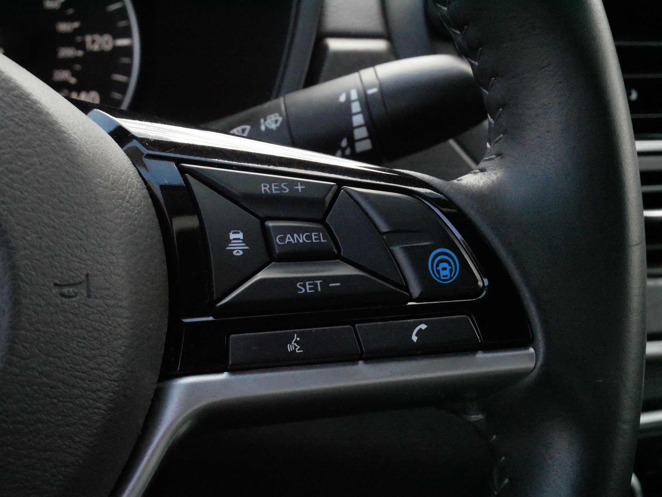 Used 2024 Nissan Altima 2.5 SV w/ SV Premium Package AWD/4WD image 26