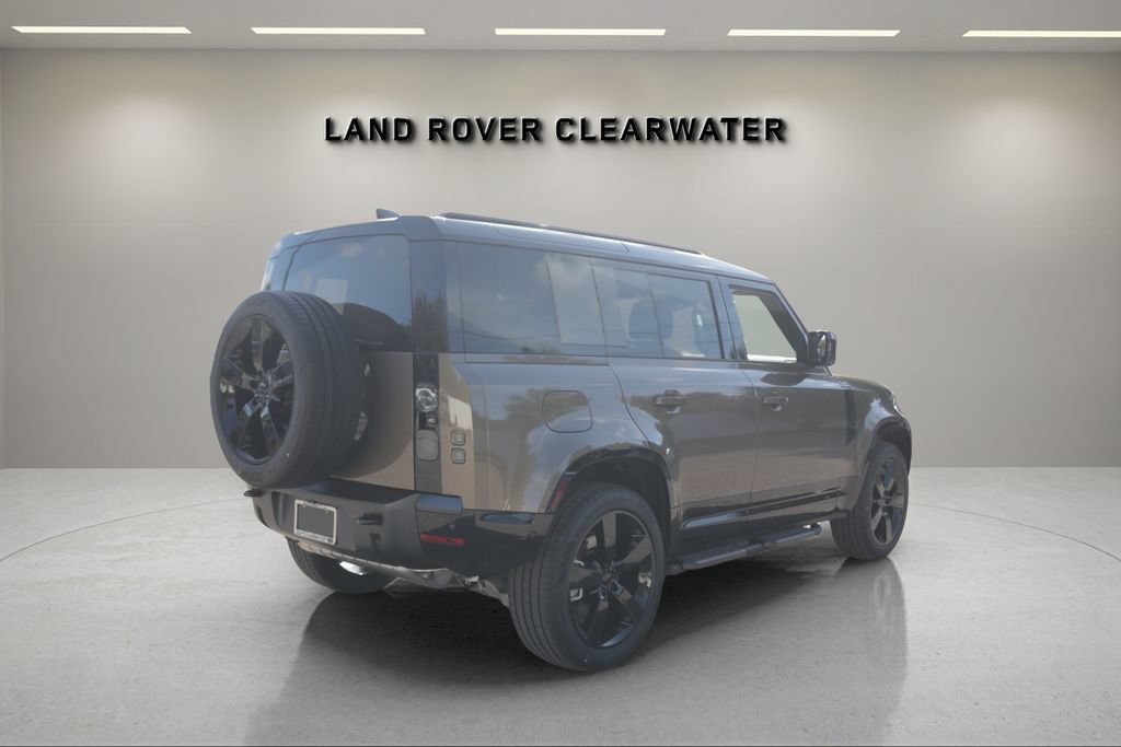 New 2026 Land Rover Defender 110 X-Dynamic SE AWD/4WD image 5