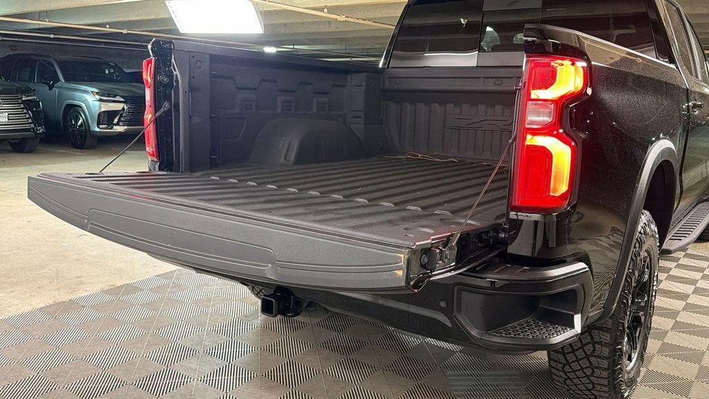 Used 2023 Chevrolet Silverado 1500 ZR2 w/ Technology Package image 14