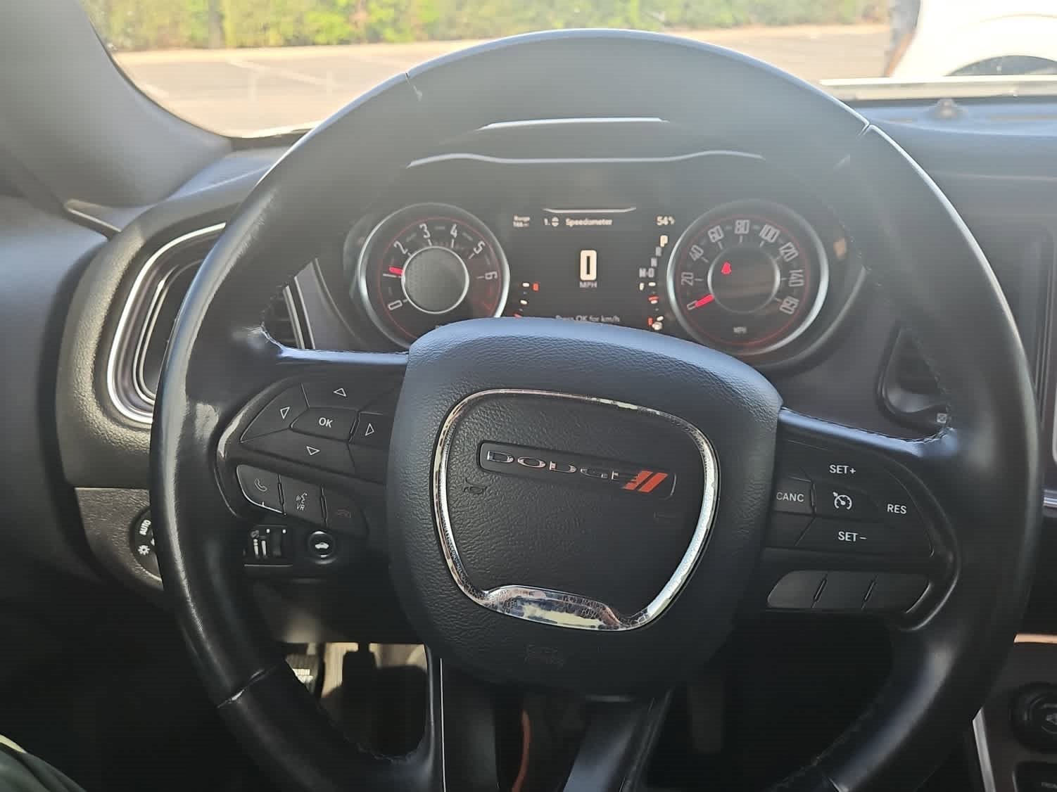 Used 2015 Dodge Challenger SXT image 14