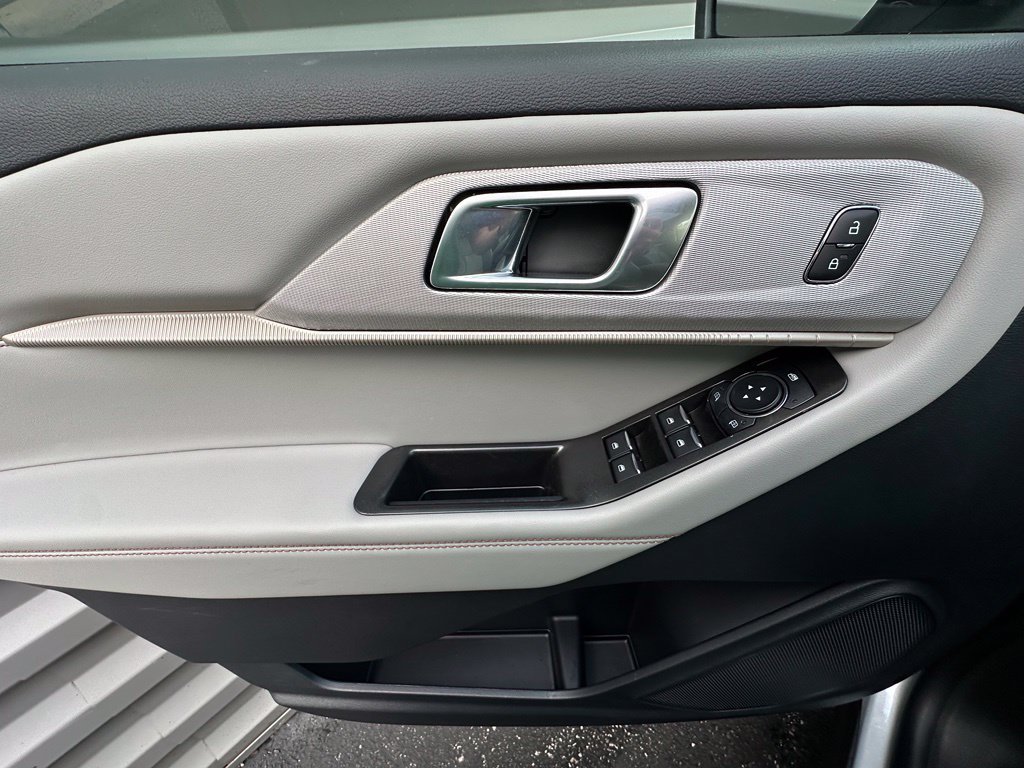 New 2026 Ford Explorer Active w/ Active Comfort Package AWD/4WD image 19