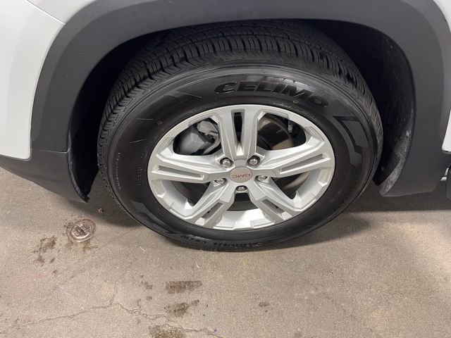 Used 2024 GMC Terrain SLE image 29