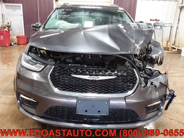 Used 2021 Chrysler Pacifica Touring-L image 7