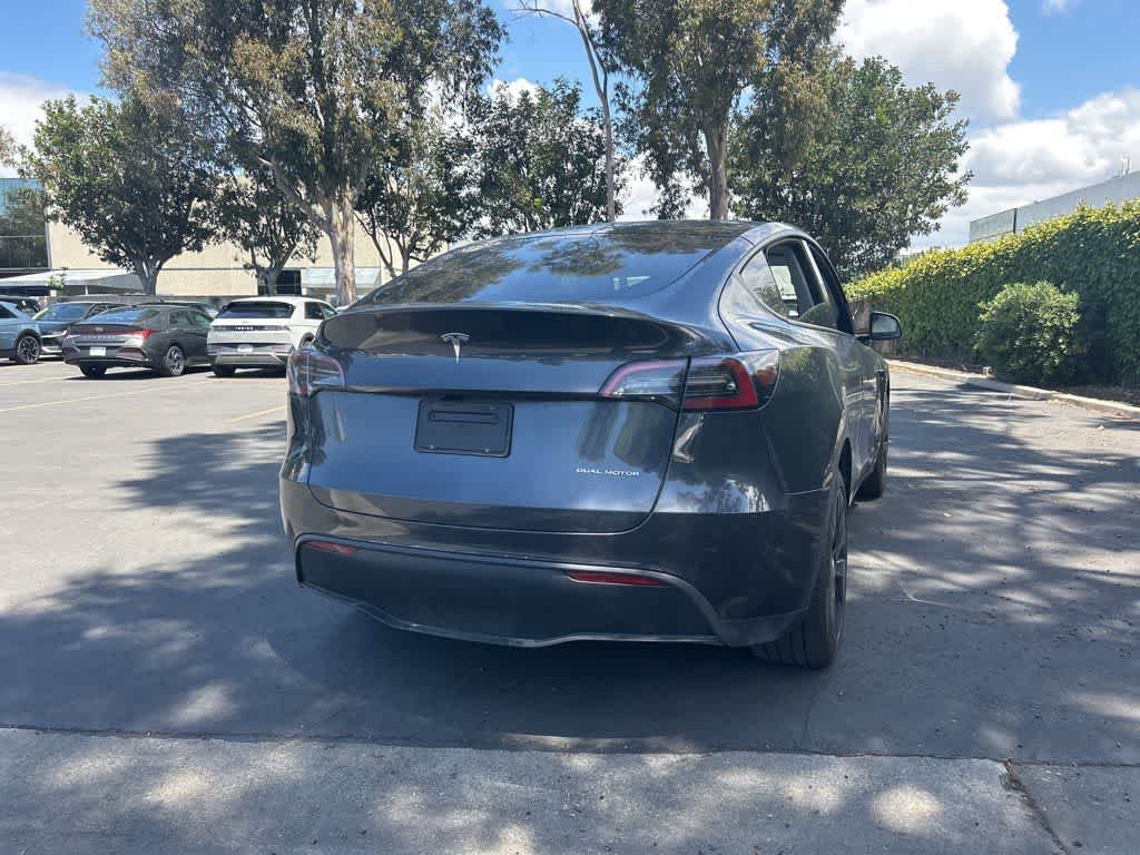Used 2025 Tesla Model Y Long Range AWD/4WD image 3