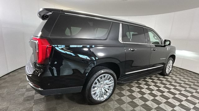New 2026 GMC Yukon XL Elevation w/ Elevation Premium Package AWD/4WD image 2