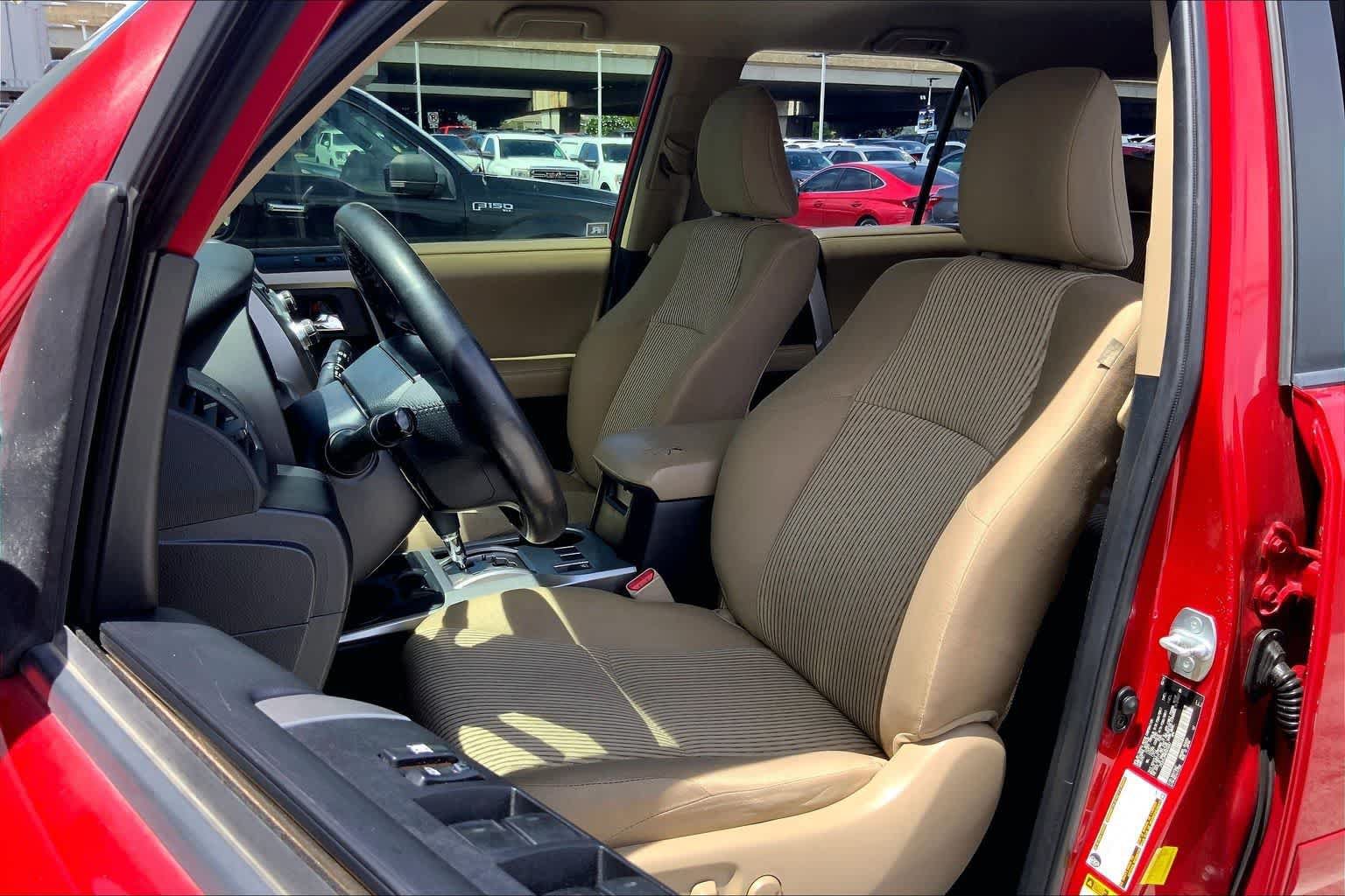 Used 2014 Toyota 4Runner SR5 RWD image 11