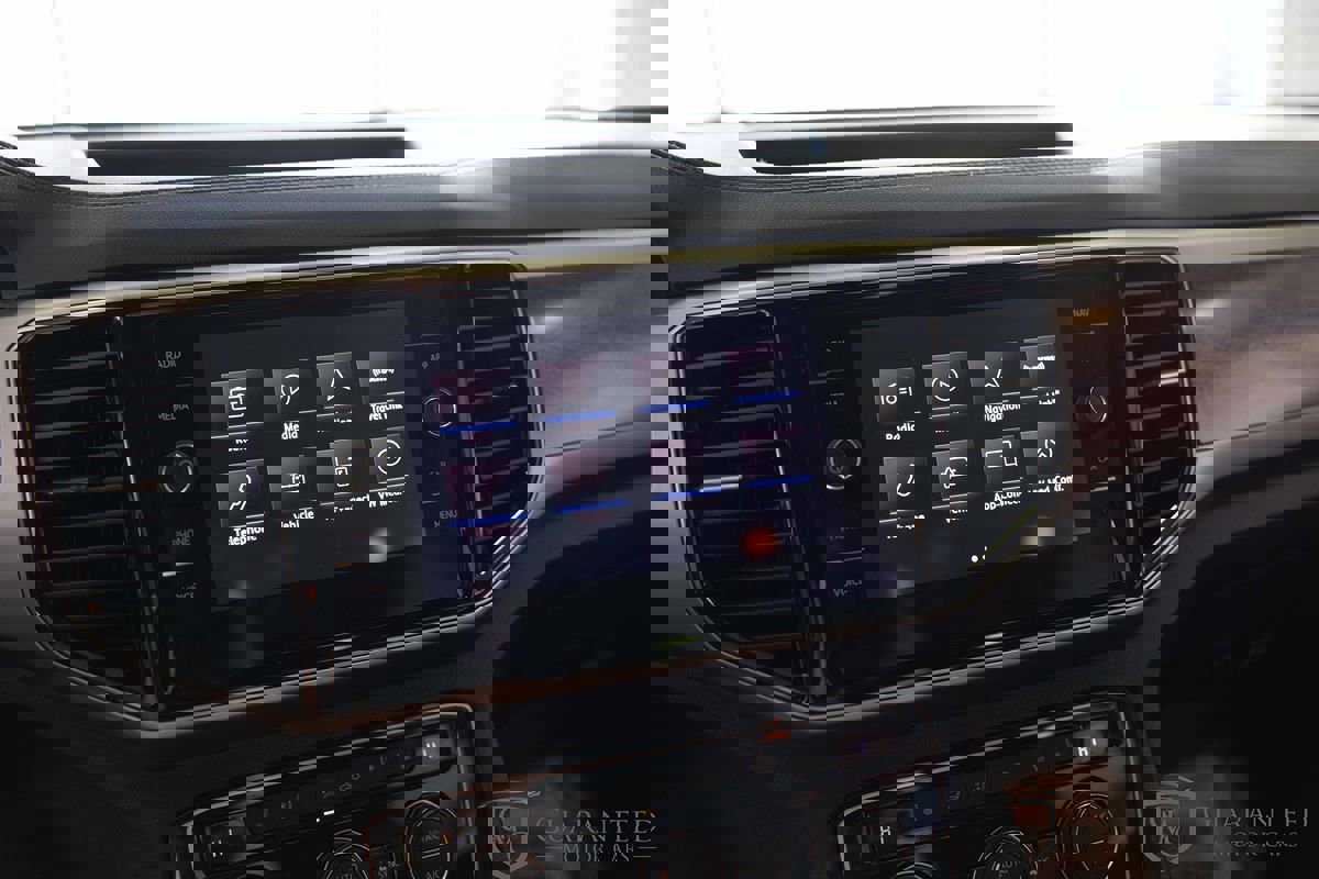 Used 2018 Volkswagen Atlas SEL Premium image 34