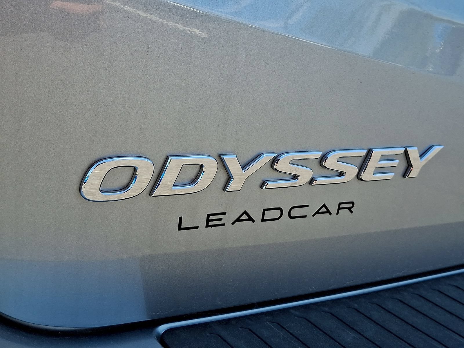 New 2026 Honda Odyssey Touring image 11
