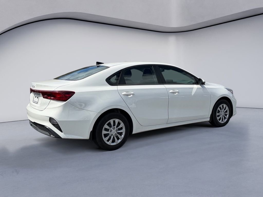 Used 2024 Kia Forte LX image 5