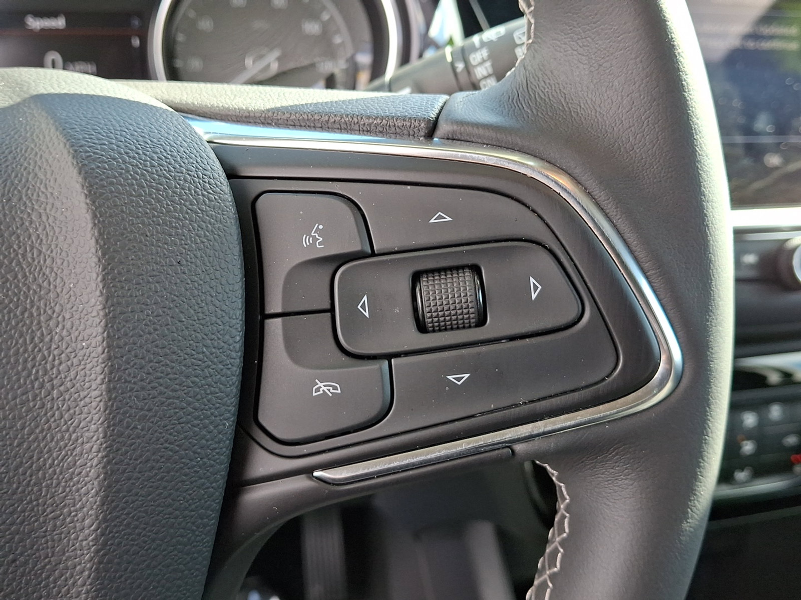 Certified 2022 Buick Encore GX Preferred w/ Cold Weather Comfort Package image 21