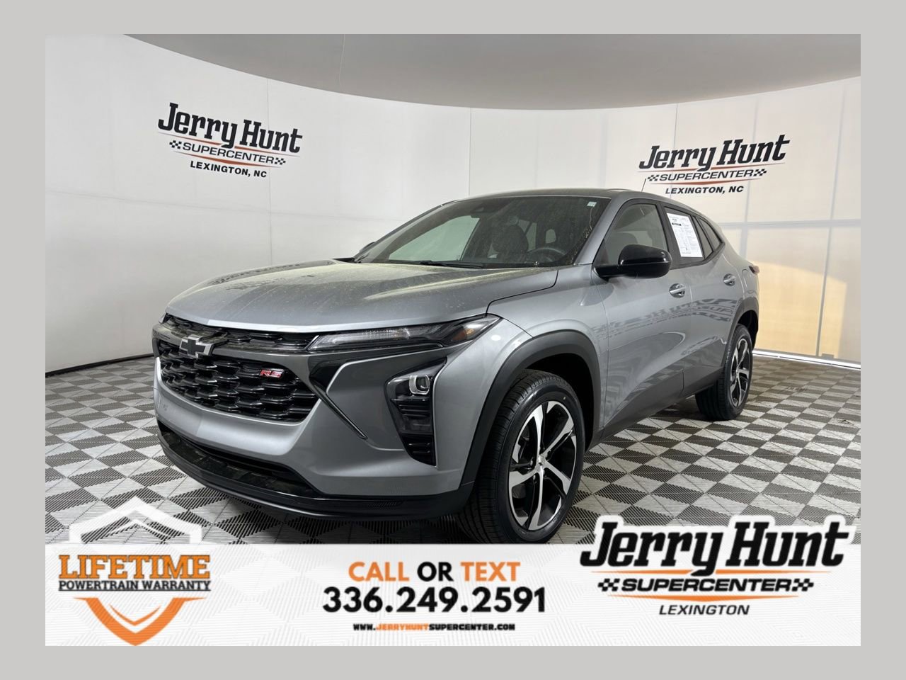 Used 2024 Chevrolet Trax RS image 1