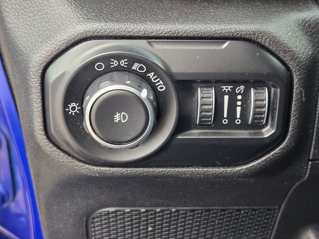 Used 2019 Jeep Wrangler Unlimited Sahara AWD/4WD image 28