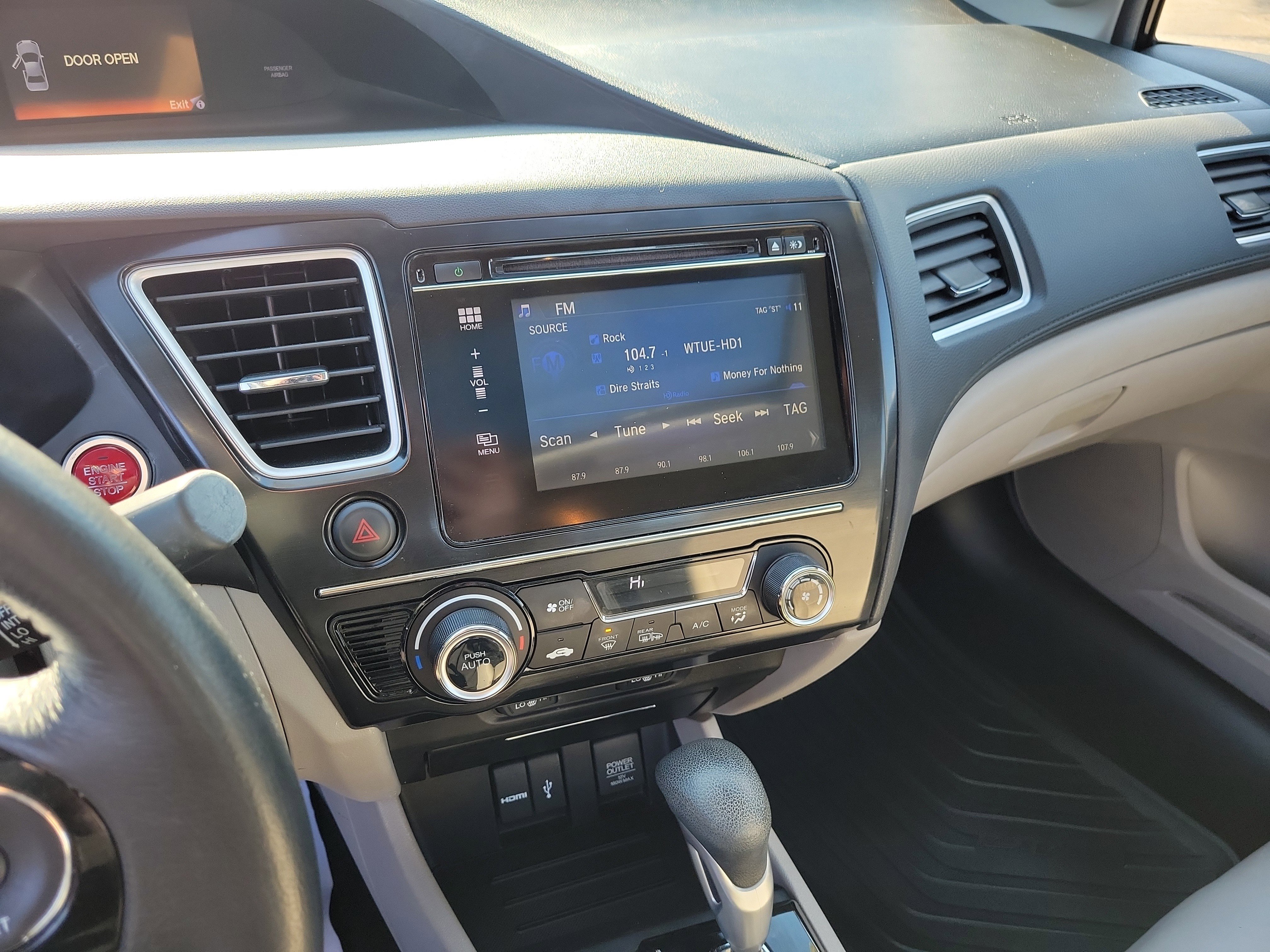 Used 2015 Honda Civic Hybrid Sedan image 27