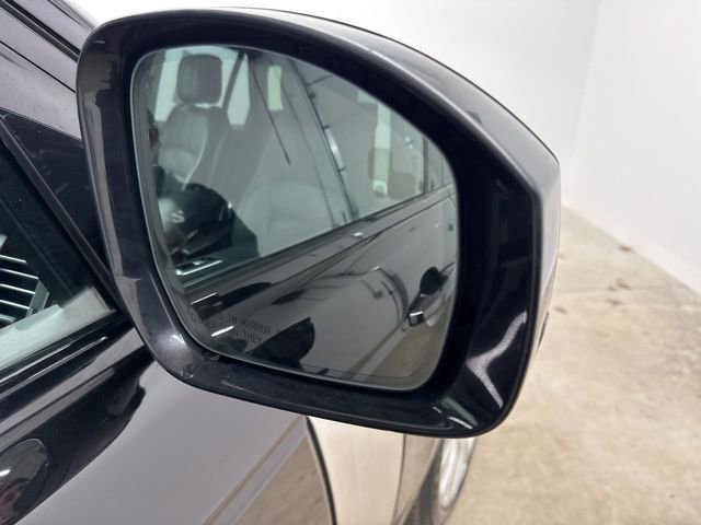 Used 2021 Land Rover Range Rover Westminster Edition image 13