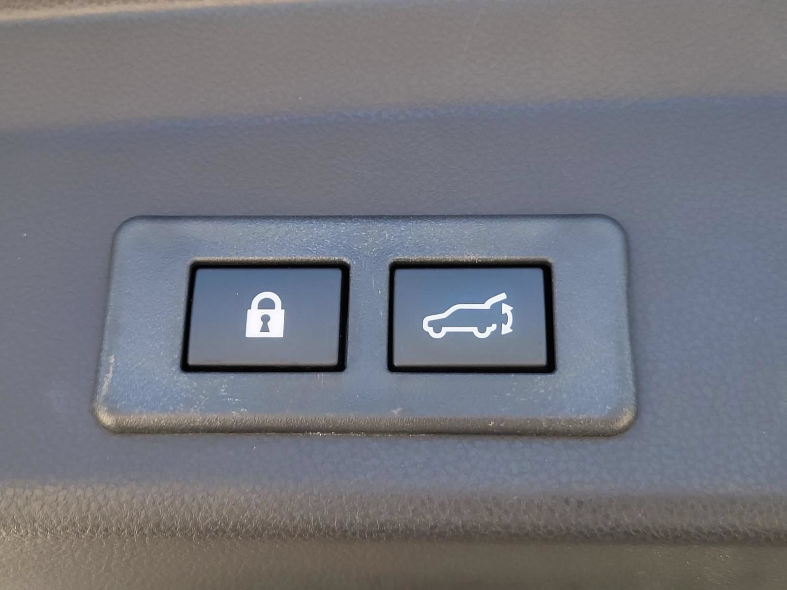 Used 2023 Subaru Ascent Touring AWD/4WD image 12