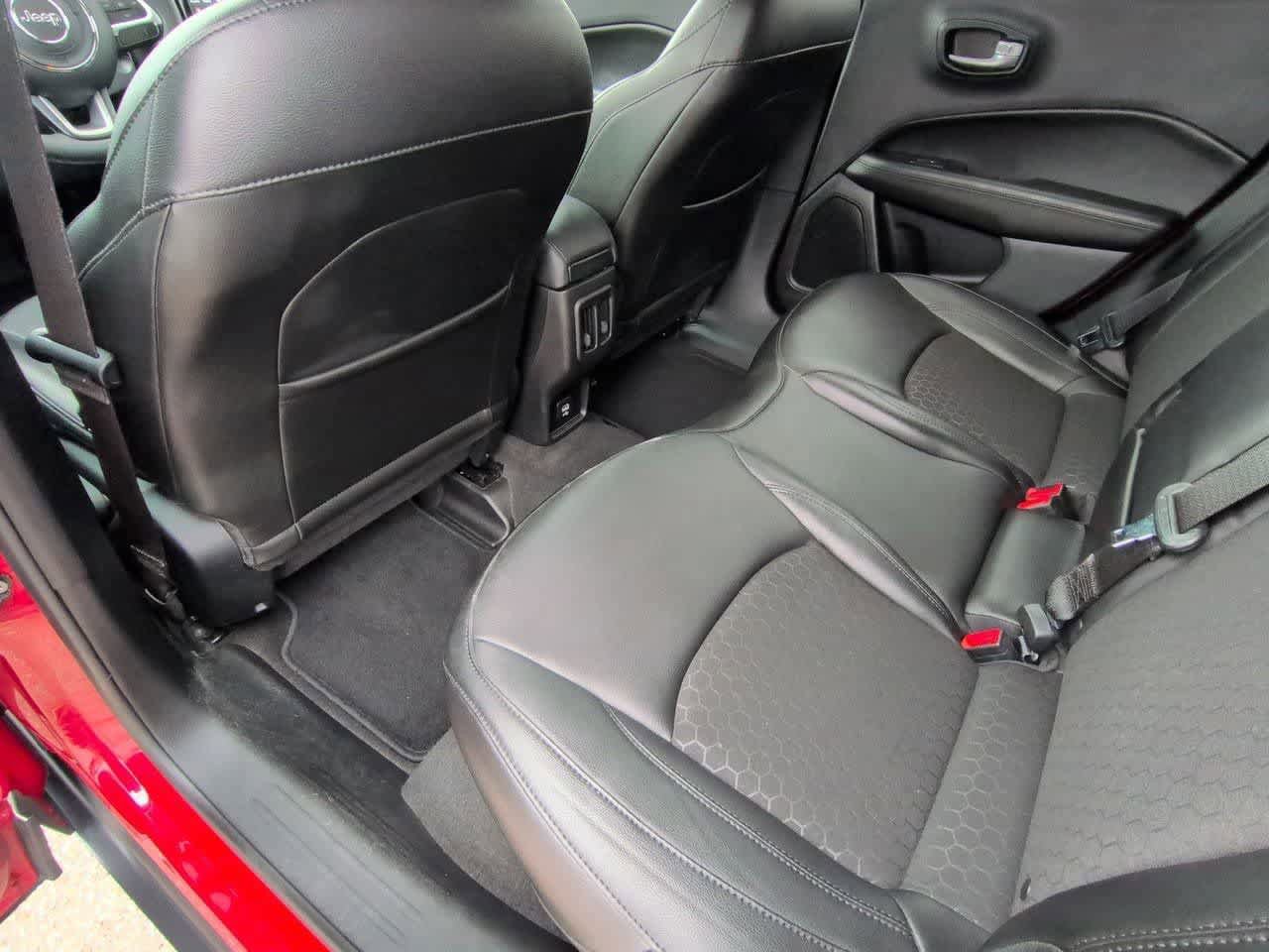Used 2021 Jeep Compass Latitude image 18