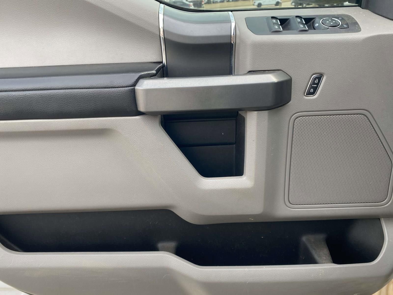 Used 2016 Ford F150 XLT w/ Equipment Group 302A Luxury image 14