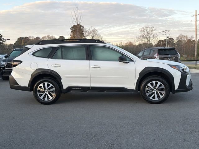 Used 2025 Subaru Outback image 3