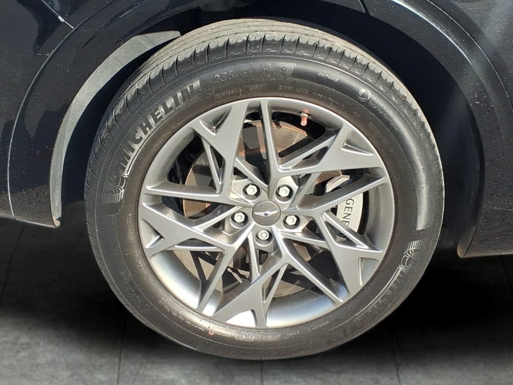 Used 2023 Genesis GV70 2.5T w/ Advanced Package AWD/4WD image 9