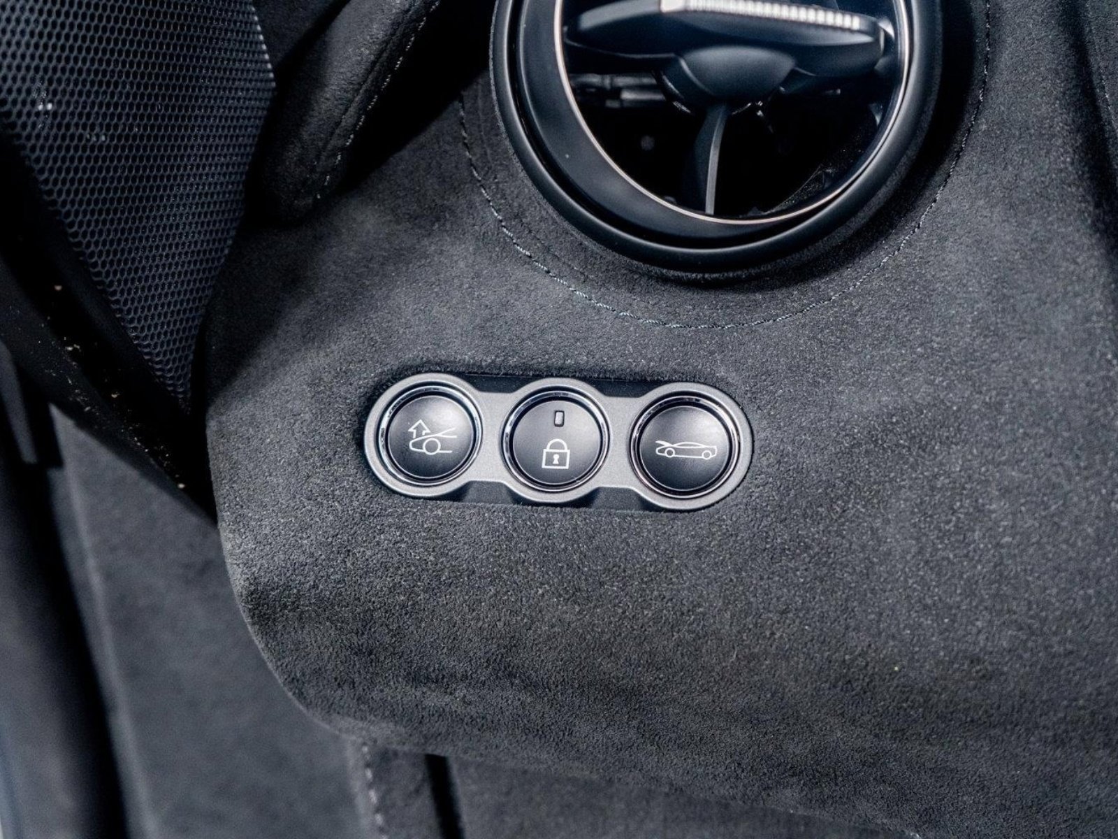 Used 2024 McLaren 750S Spider image 41