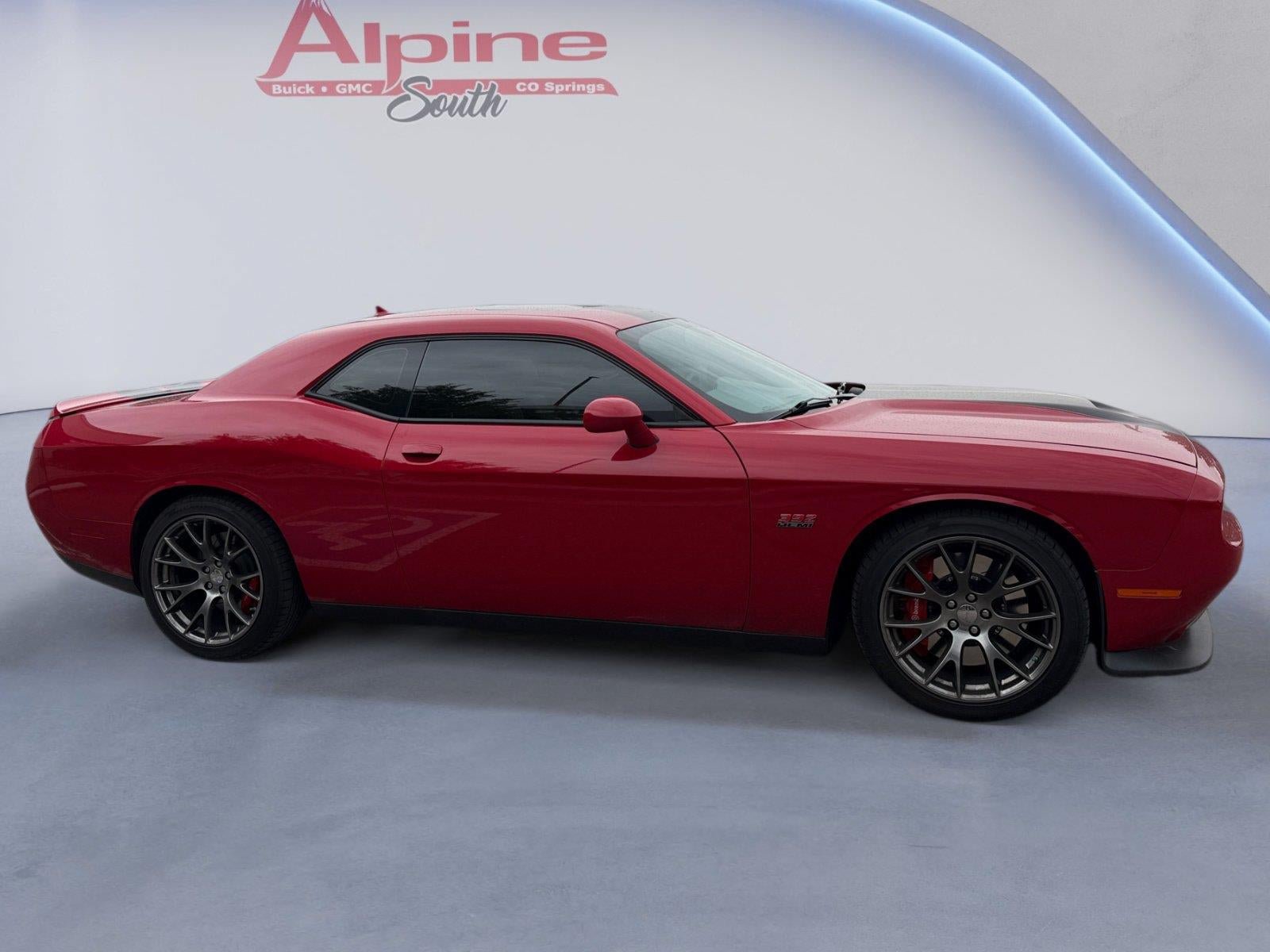 Used 2015 Dodge Challenger SRT w/ Technology Group RWD image 6