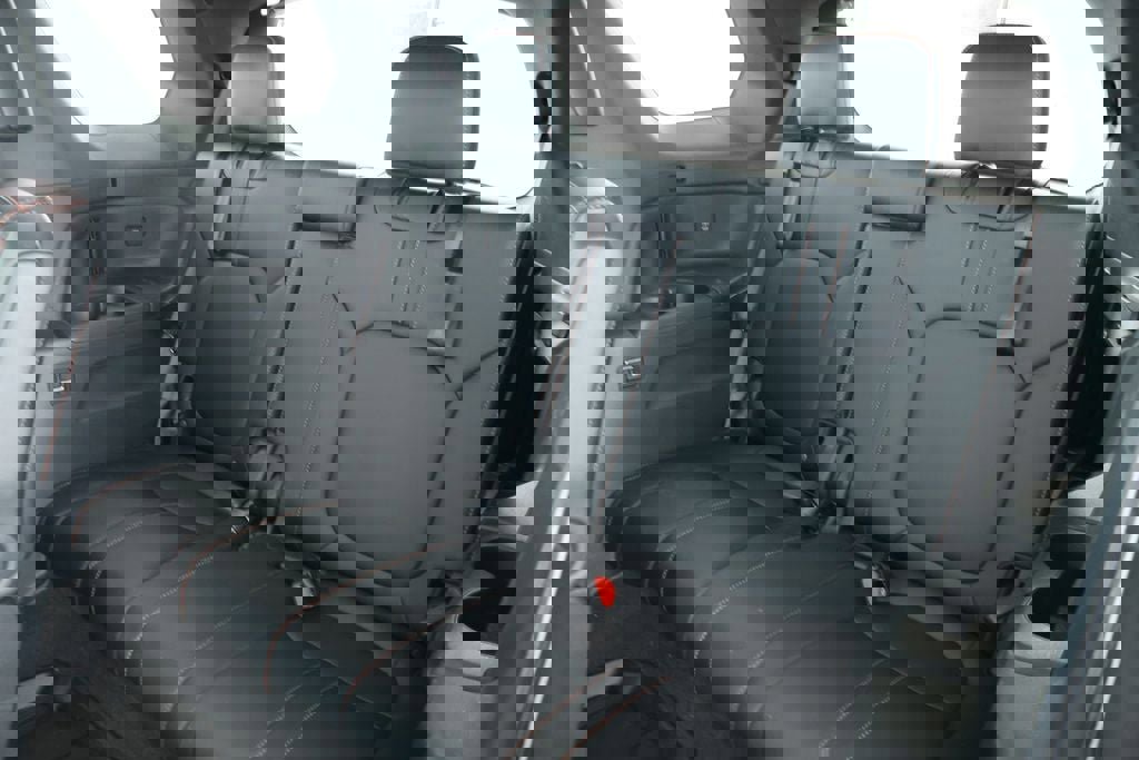 Used 2025 Honda Pilot TrailSport image 20