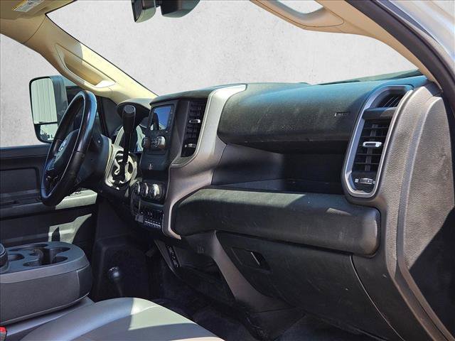 Used 2020 RAM 3500 Tradesman w/ Chrome Appearance Group AWD/4WD image 18