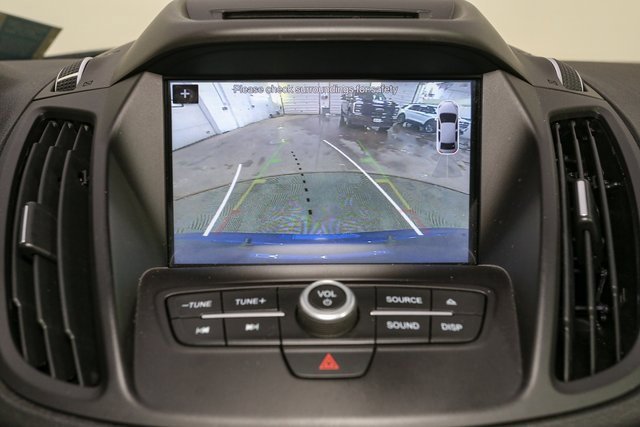 Used 2017 Ford Escape SE w/ Equipment Group 201A image 22